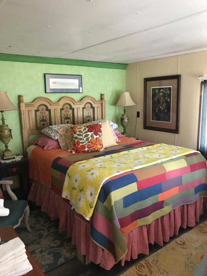 | Klutina Kate's B&B
