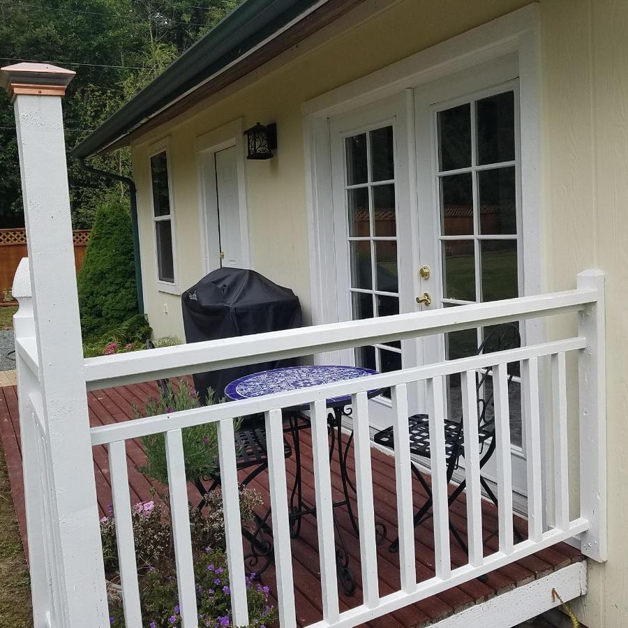 | Arbor Rouge Cottage