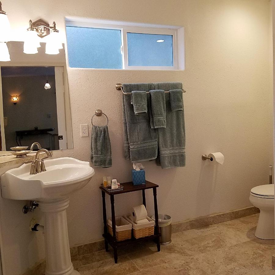 | Arbor Rouge Cottage