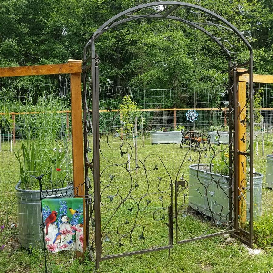 | Arbor Rouge Cottage