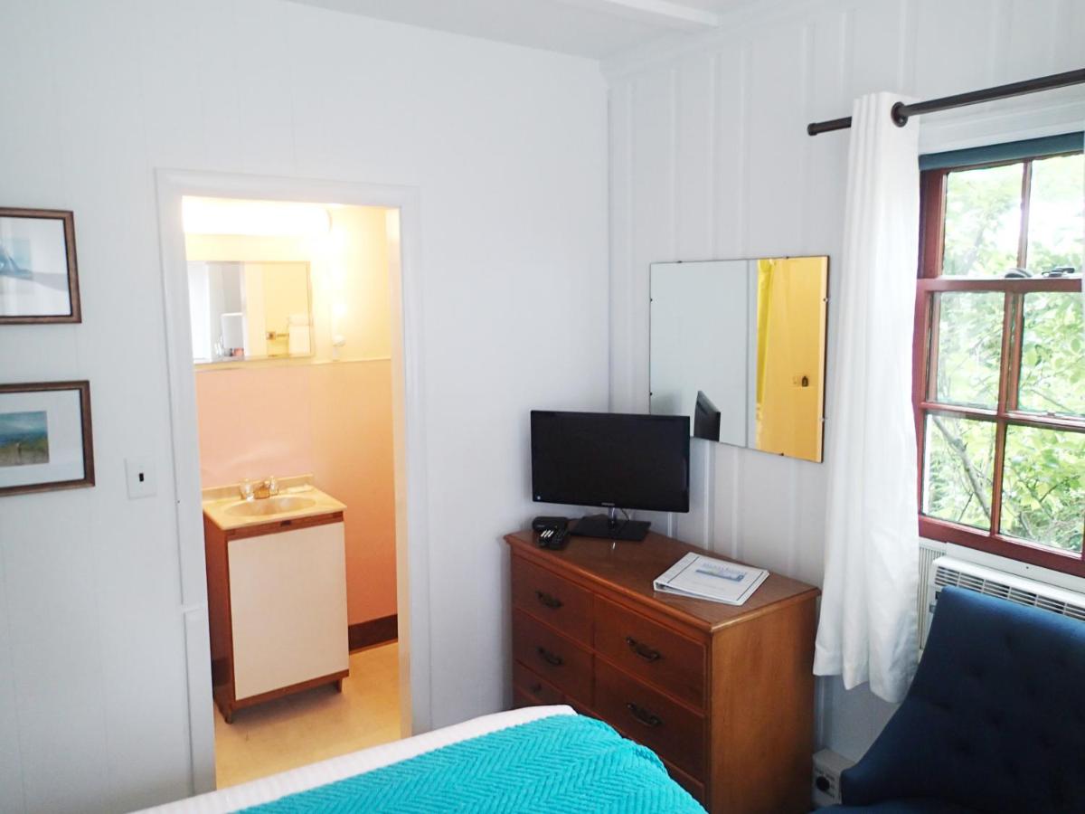 Budget Double Room at The Masthead Resort