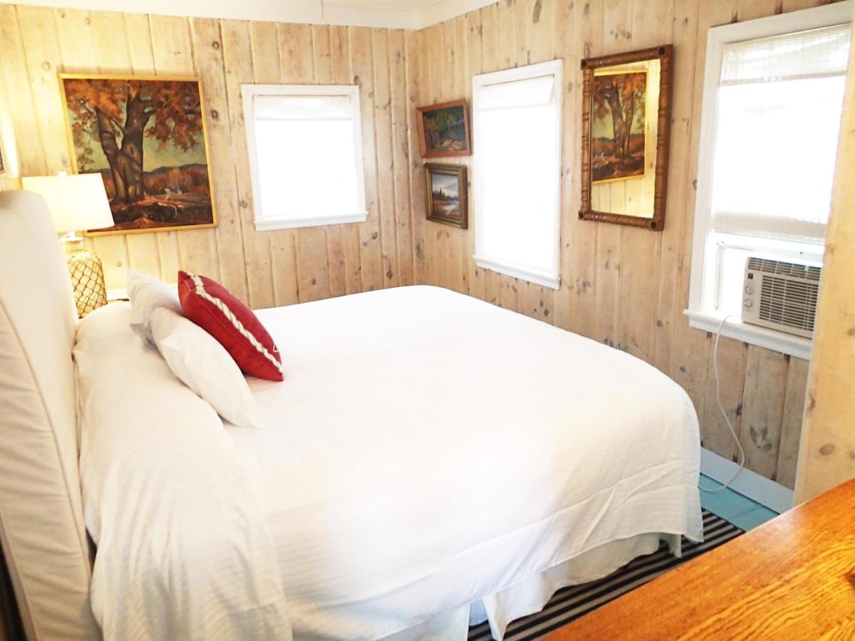 Two-Bedroom Suite Second Level with Sea View at The Masthead Resort