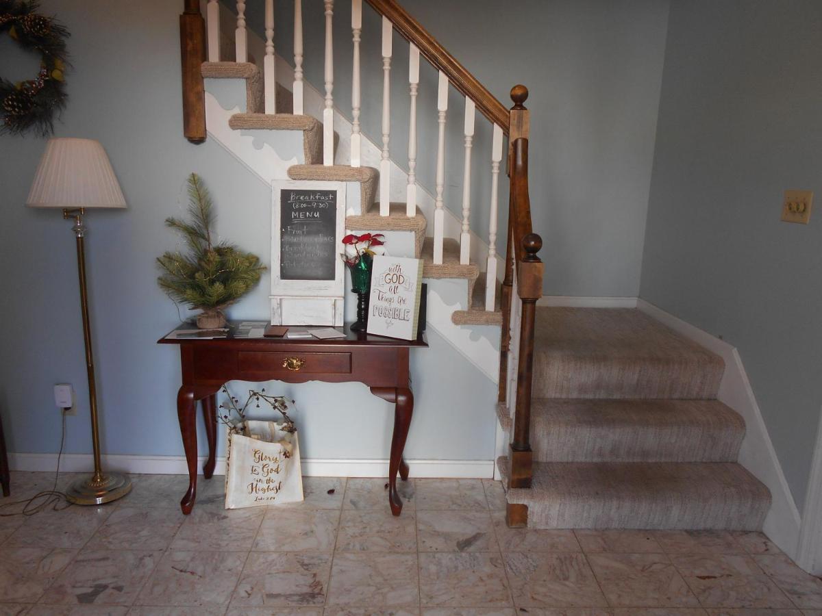 | West Ridge Bed & Breakfast