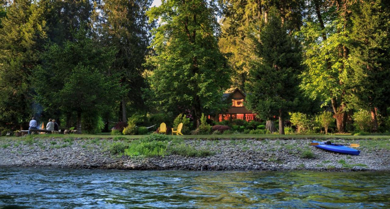 | Eagle Rock Lodge
