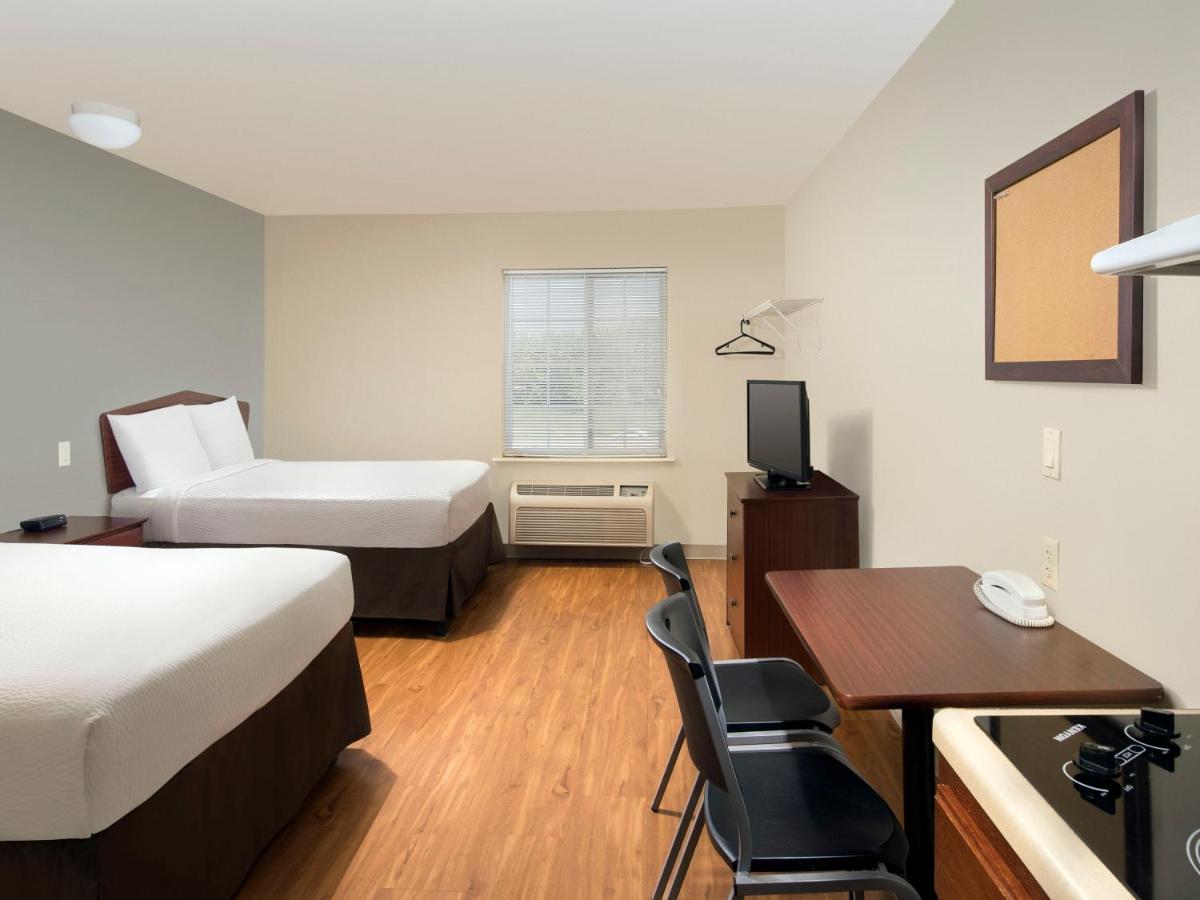 Double Room with Two Double Beds - Smoking at WoodSpring Suites Topeka