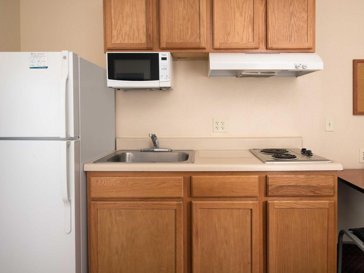 Double Room with Two Double Beds - Non-Smoking at WoodSpring Suites Kansas City Lenexa