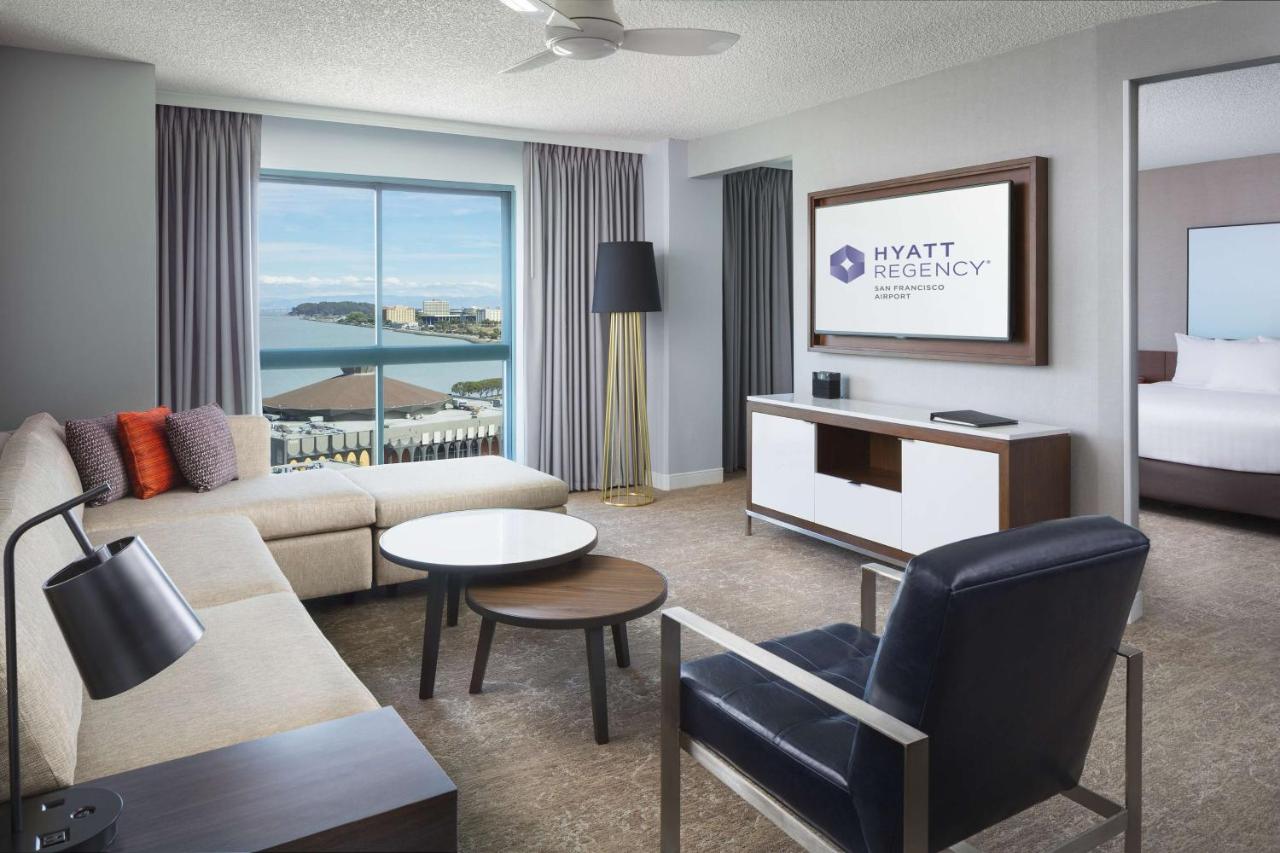 One-Bedroom King Suite with View at Hyatt Regency San Francisco Airport