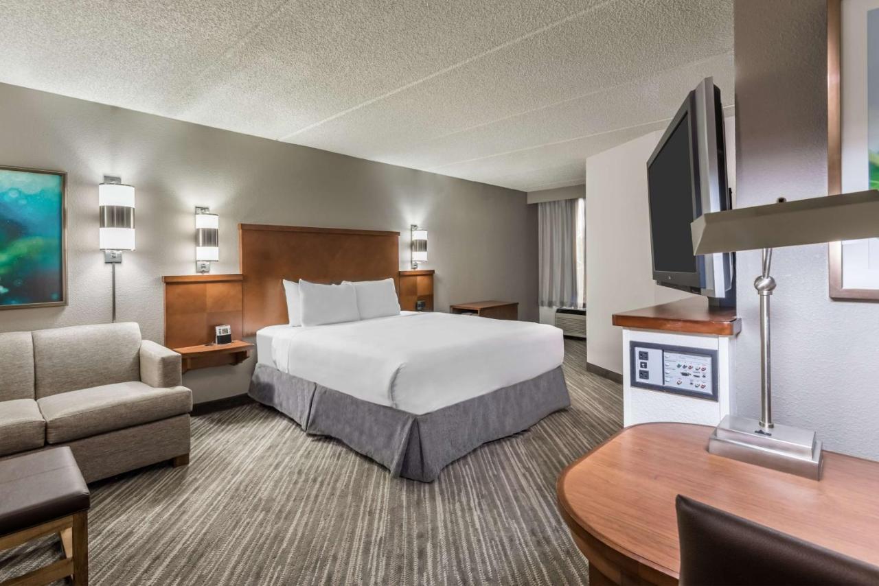 King Room with Shower – Accessible    at Hyatt Place Atlanta/Duluth/Johns Creek