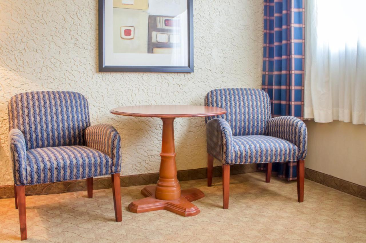 Standard King Room - Non-Smoking at Econo Lodge Broken Arrow - Tulsa