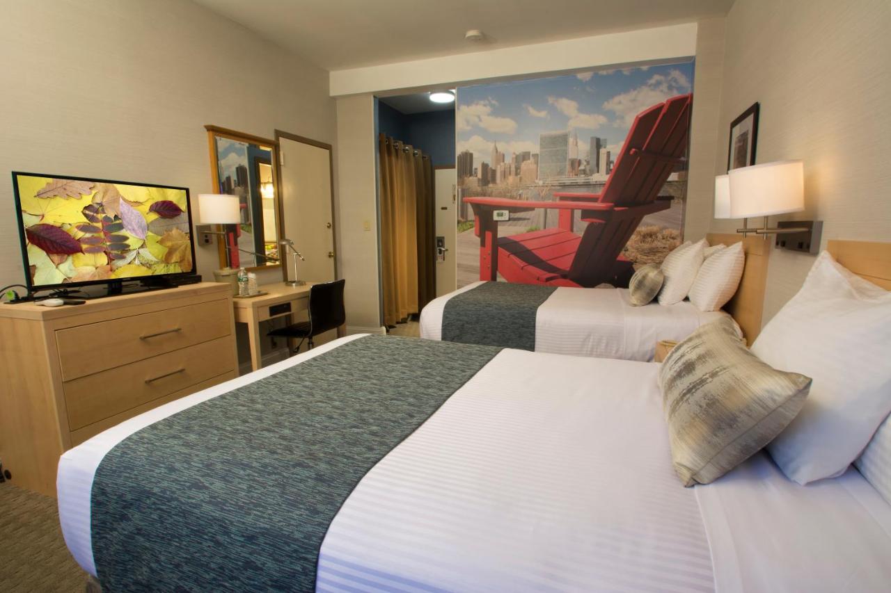 Deluxe Double Room with 2 Double Beds at Adria Hotel And Conference Center