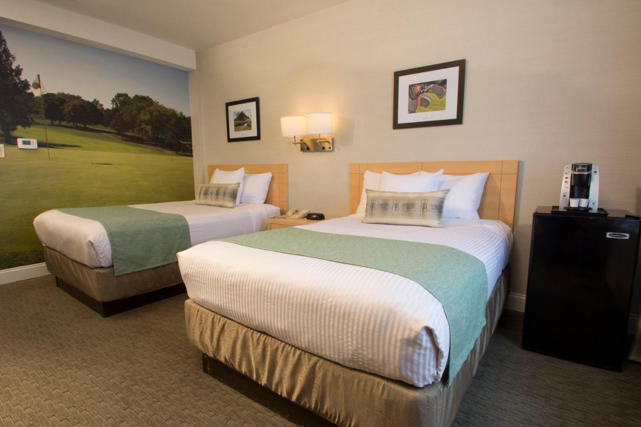 Deluxe Double Room with 2 Double Beds at Adria Hotel And Conference Center