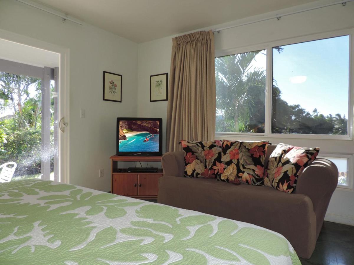 | Hale Pua Villa - Seaside Studio