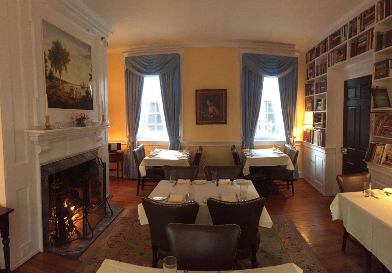 | Morris House Hotel