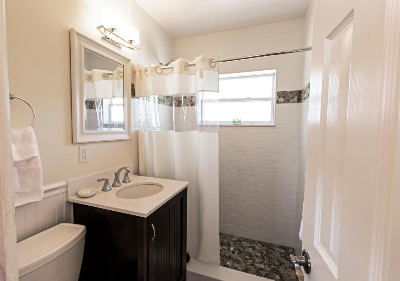  | Sea View Inn