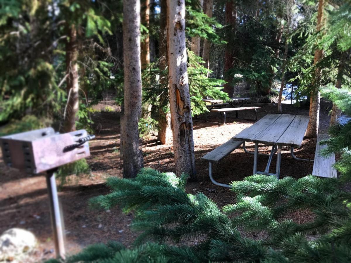 | Breck Creekside at Wildwood Suites