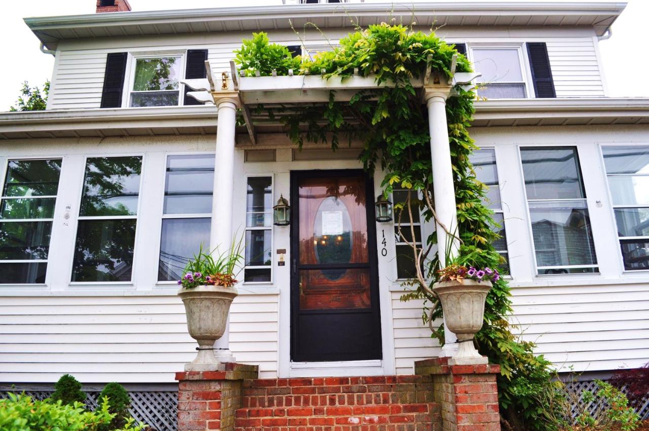 | The John Randall House