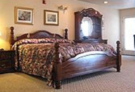 Deluxe King Room at Fairview Beachfront Inn