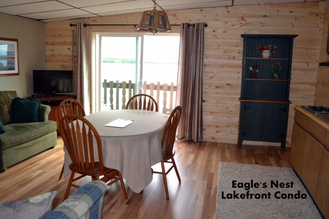 | Walleye Lodge