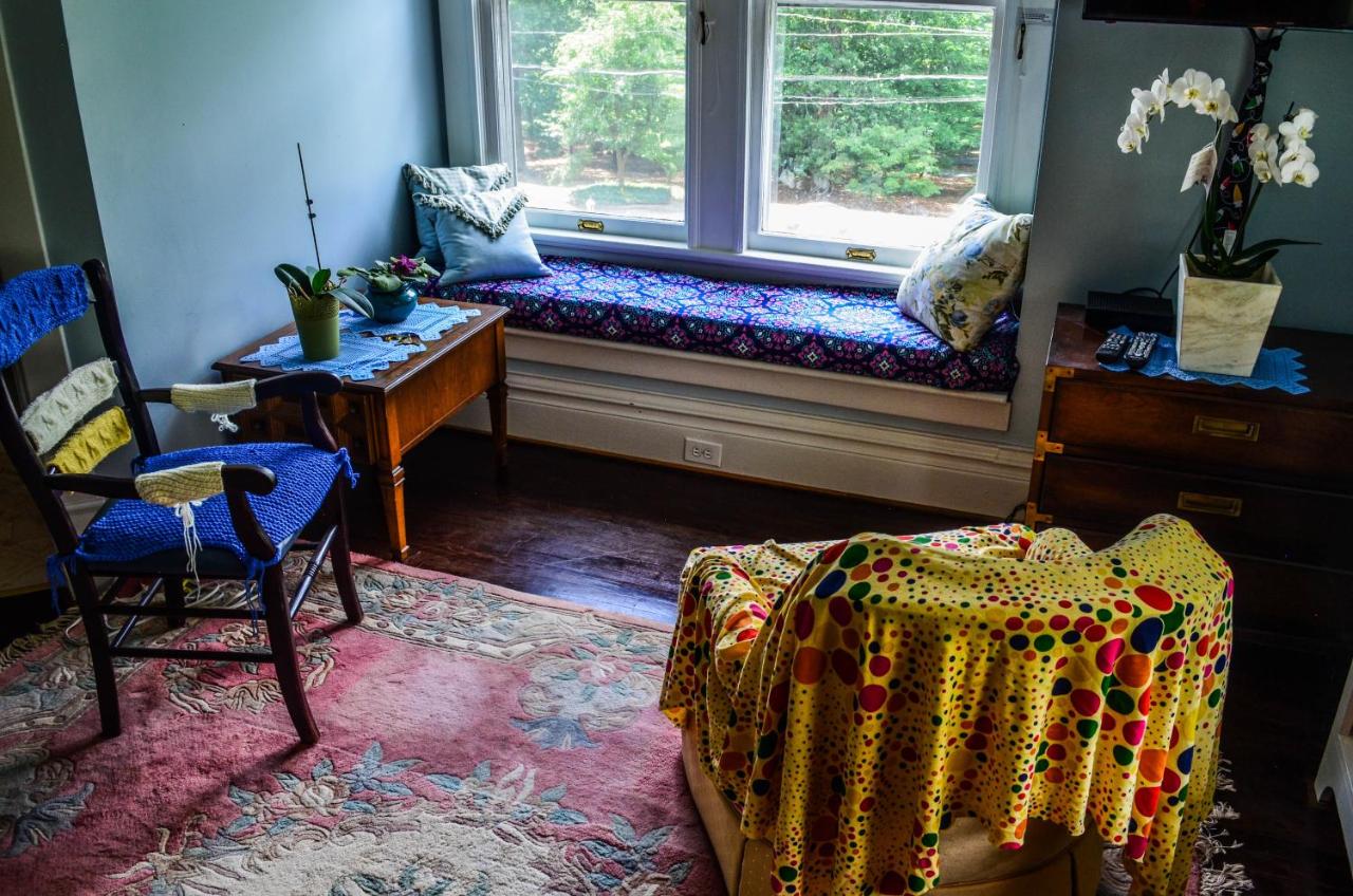 | Greenwood Bed & Breakfast
