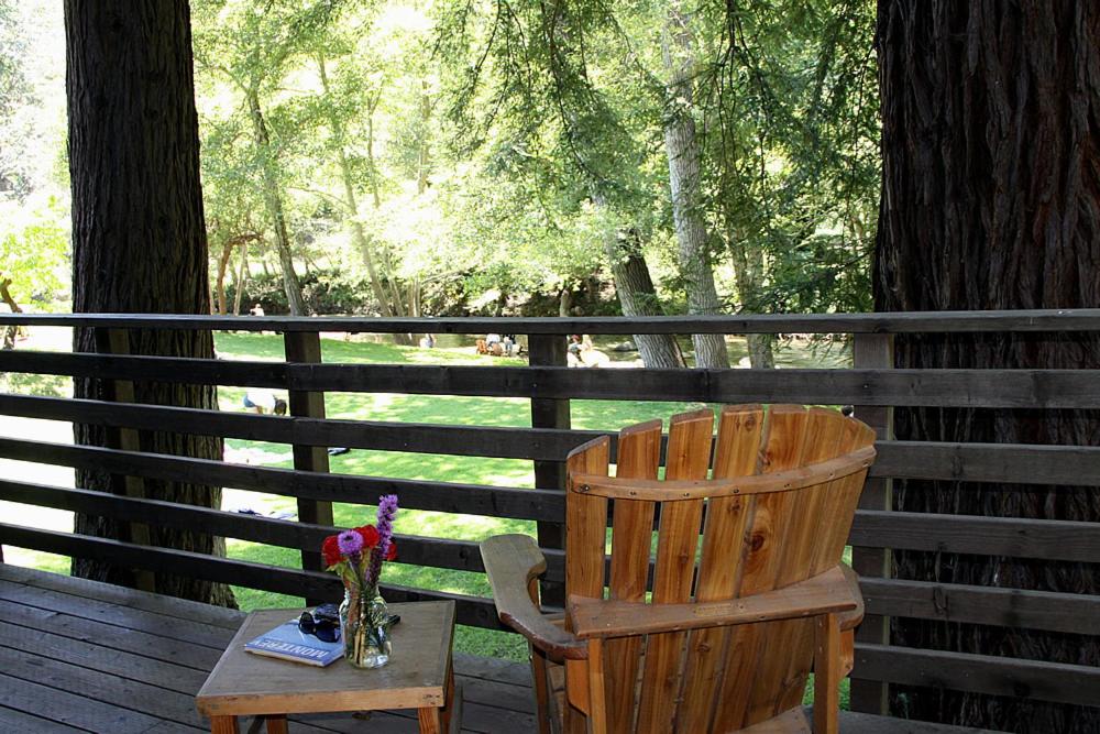 | Big Sur River Inn