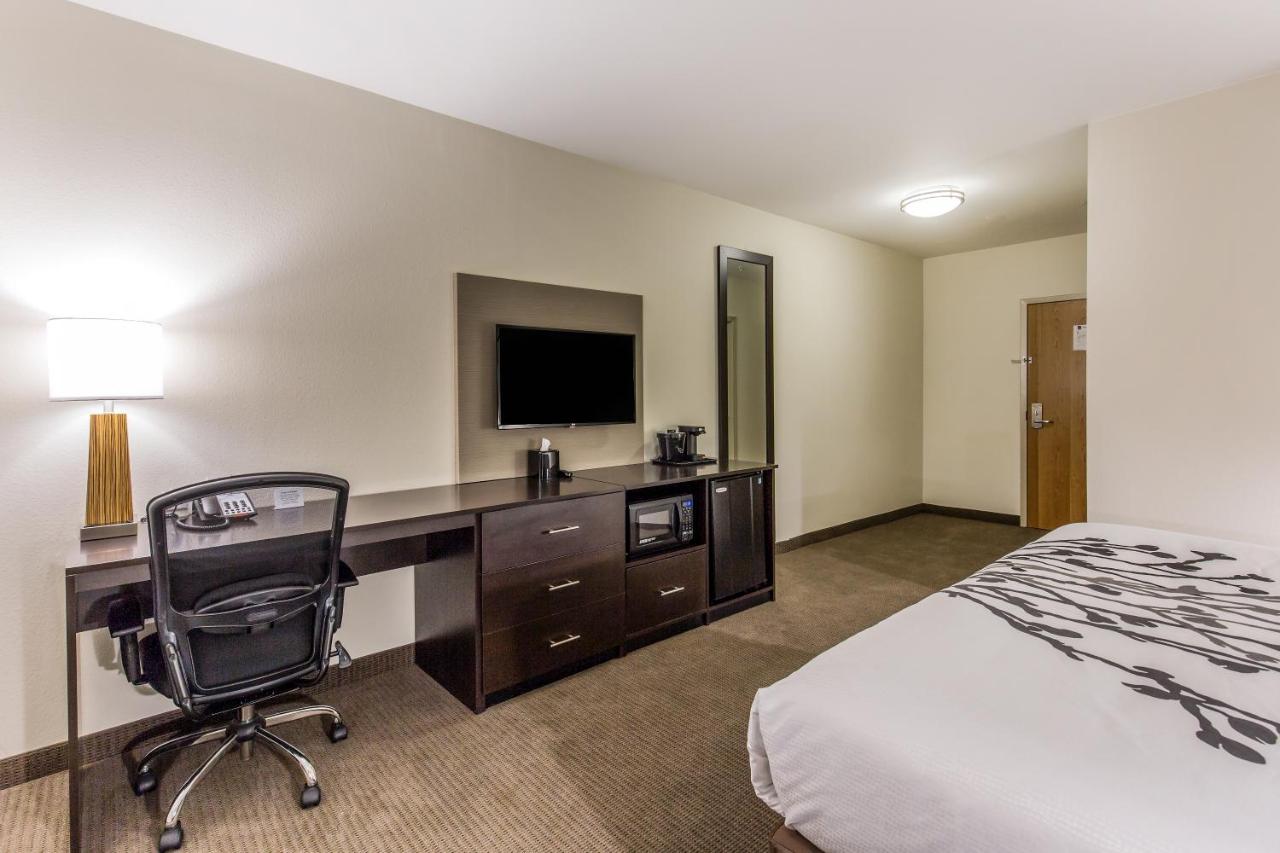 King Room with Shower - Non-Smoking at Sleep Inn Dallas Love Field - Medical District