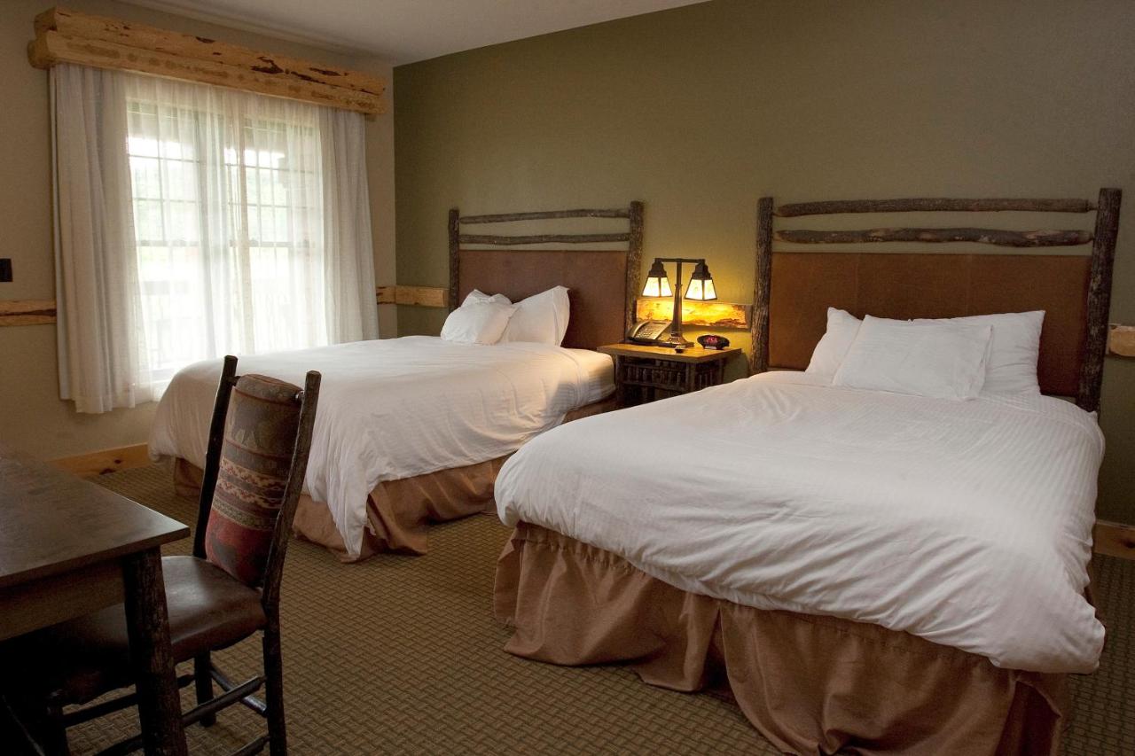 Two-Bedroom Suite at Hope Lake Lodge & Indoor Waterpark