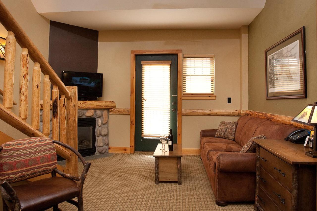 Loft at Hope Lake Lodge & Indoor Waterpark