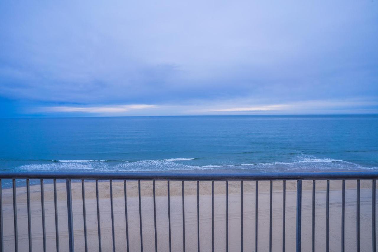 Direct Ocean Front Jetted Tub - Non Smoking at Grand Hotel Ocean City Oceanfront