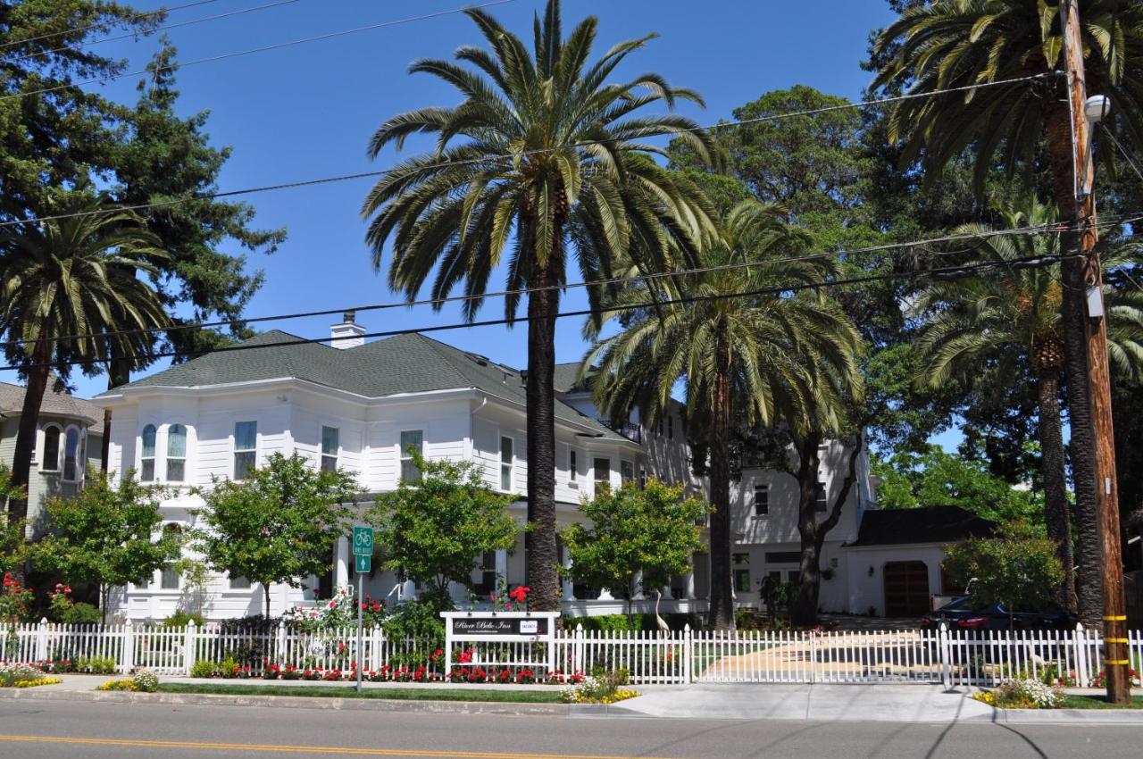 | The River Belle Inn
