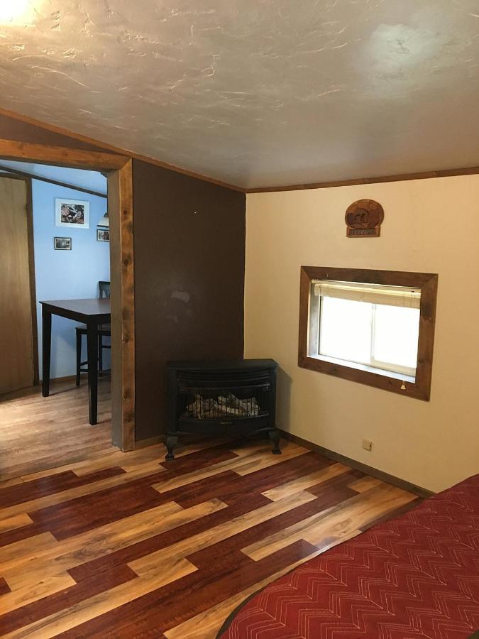 | Hollis Creek Cabin