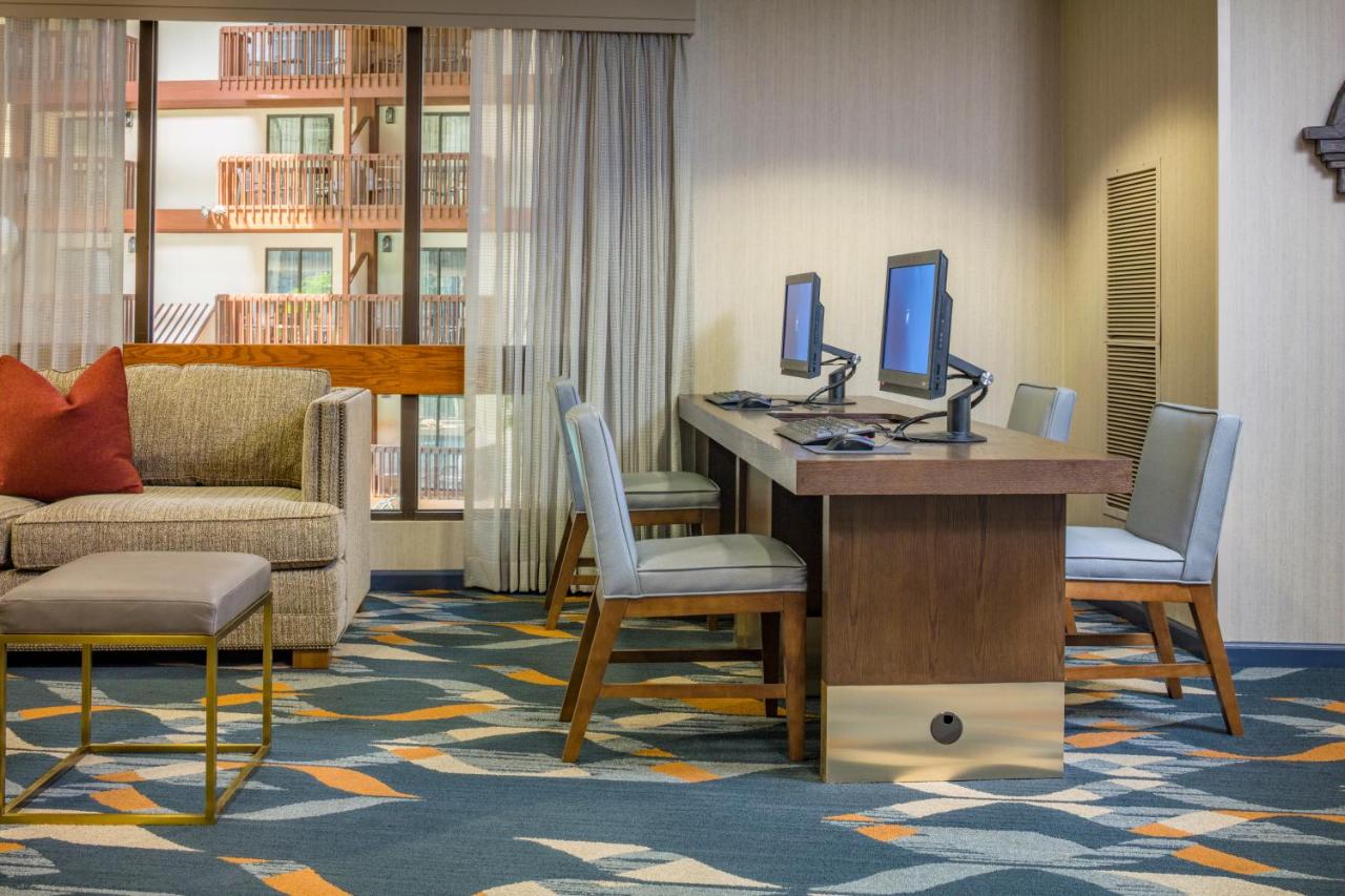 | Hotel 1620 Plymouth Harbor