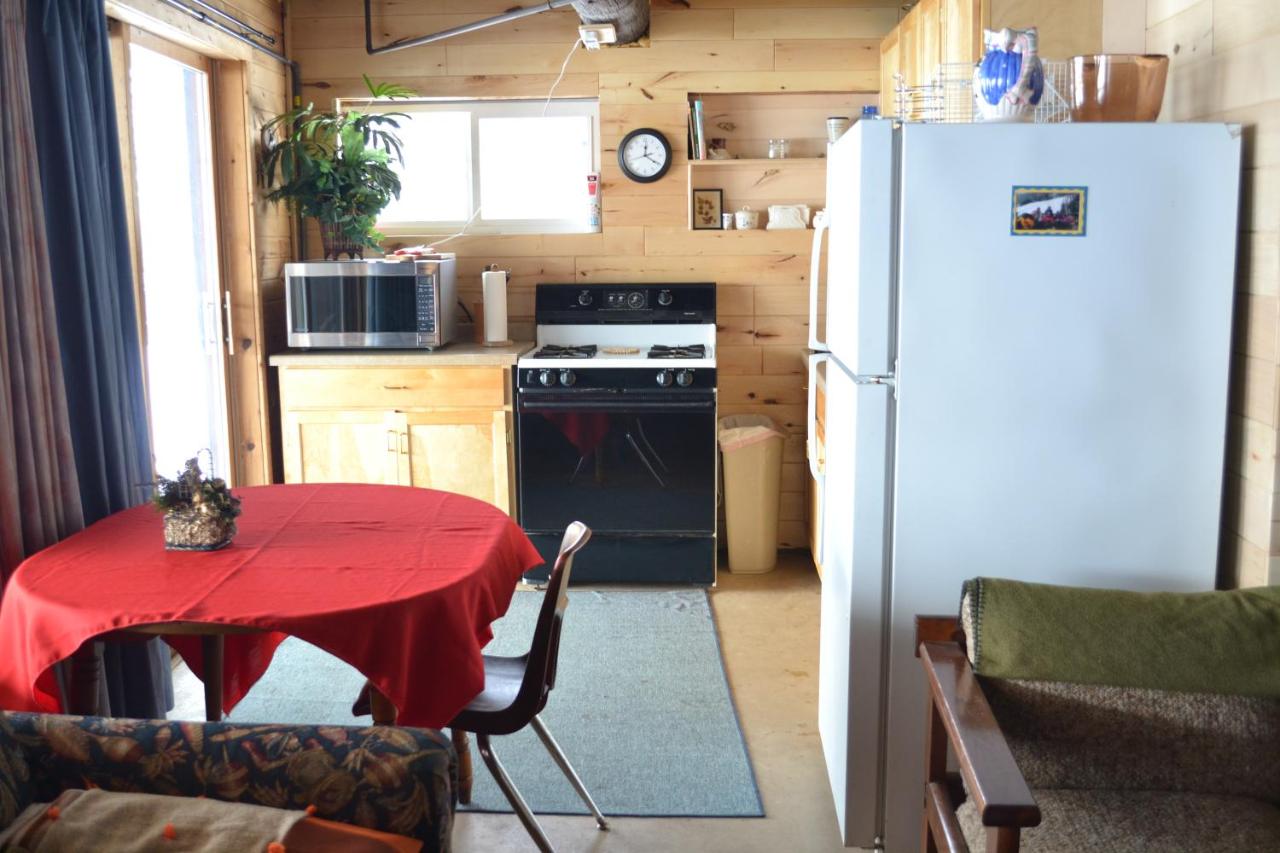 | Walleye Lodge