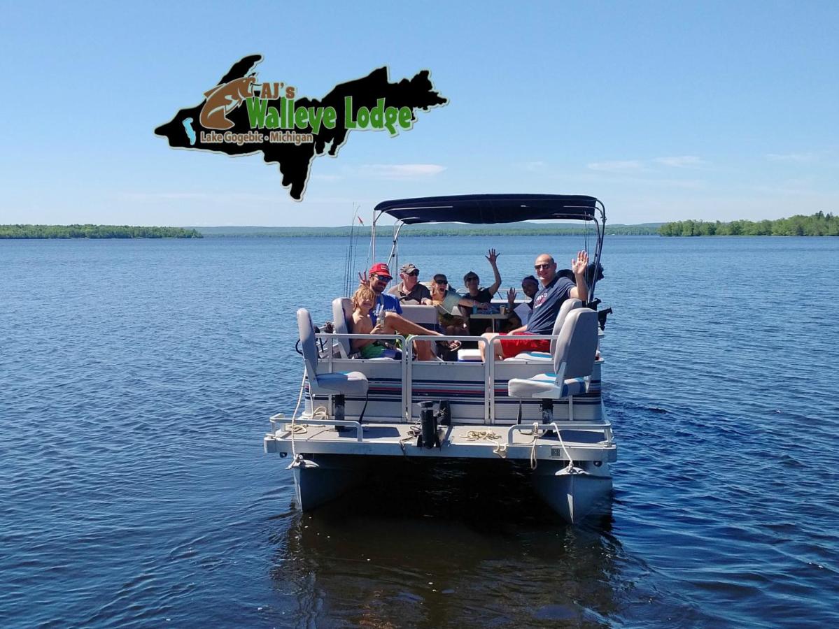 | Walleye Lodge