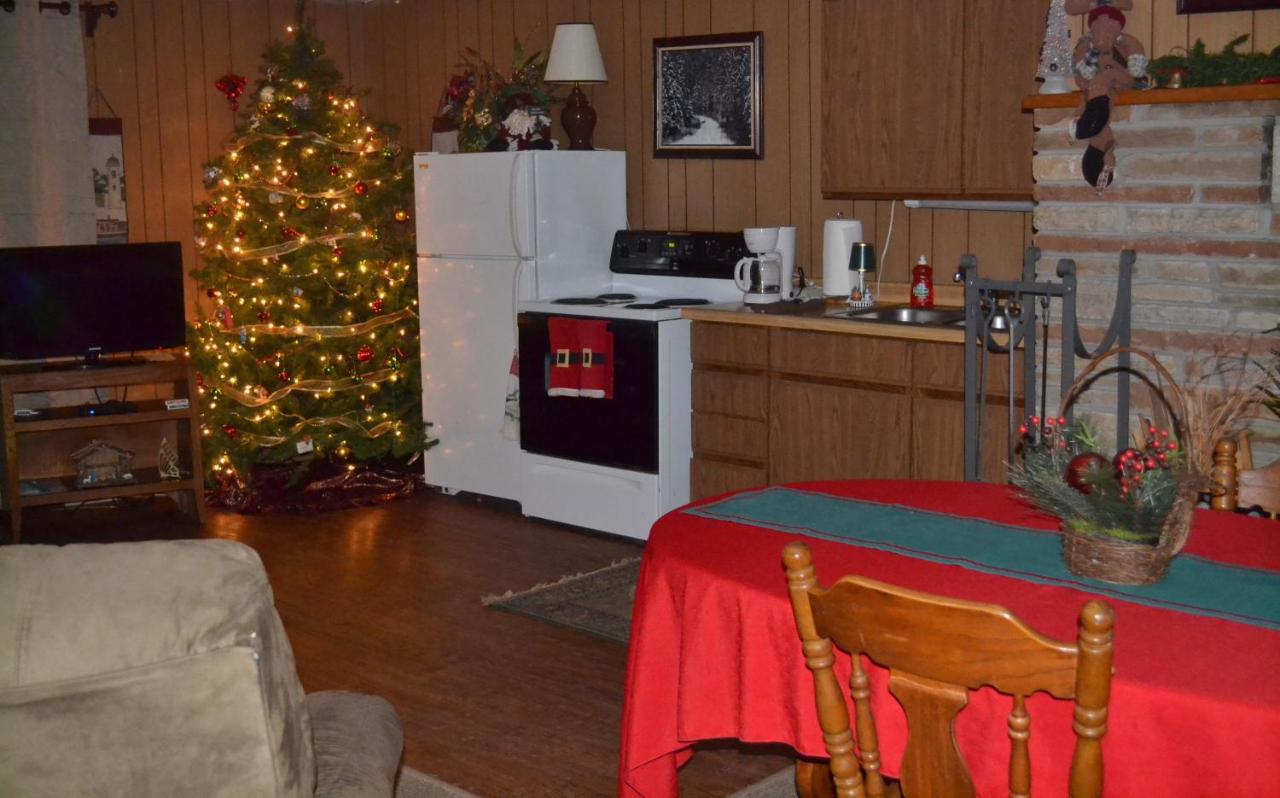 | Walleye Lodge