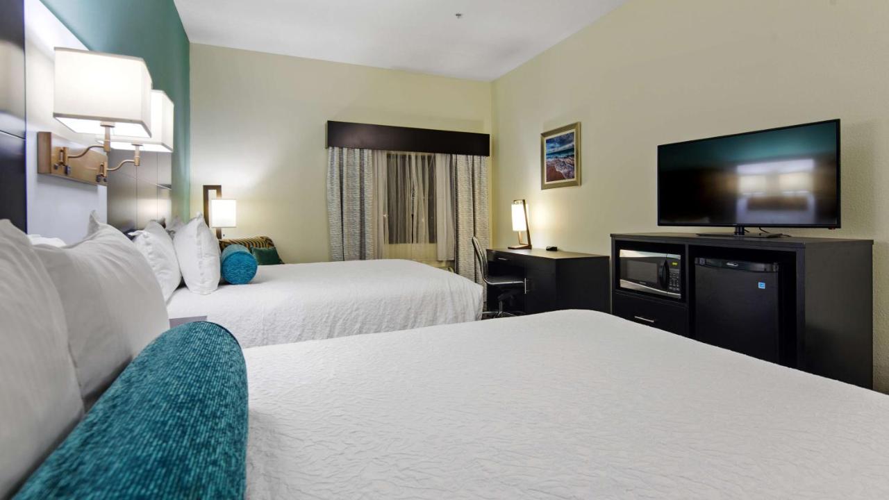 | Best Western Mayport Inn & Suites