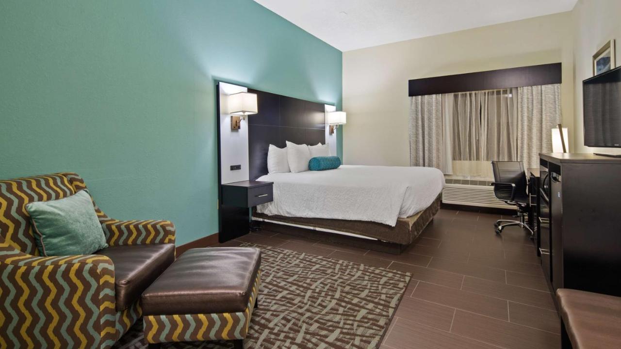 | Best Western Mayport Inn & Suites