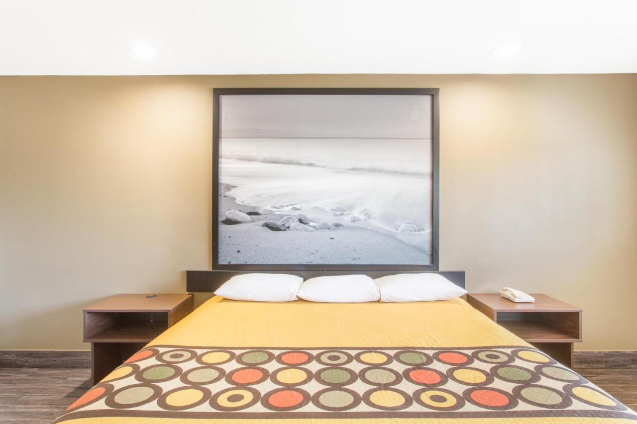 King Room - Non-Smoking at Super 8 by Wyndham National City Chula Vista