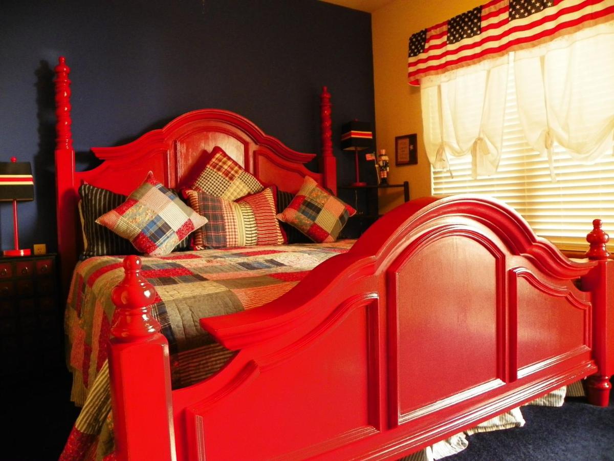 Fourth of July at All Seasons Inn at All Seasons Inn