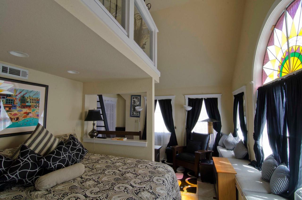 The Apartment at All Seasons Inn
