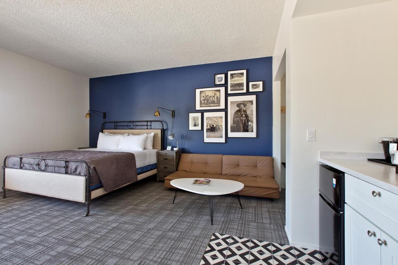 Deluxe King Suite at Sideways Inn