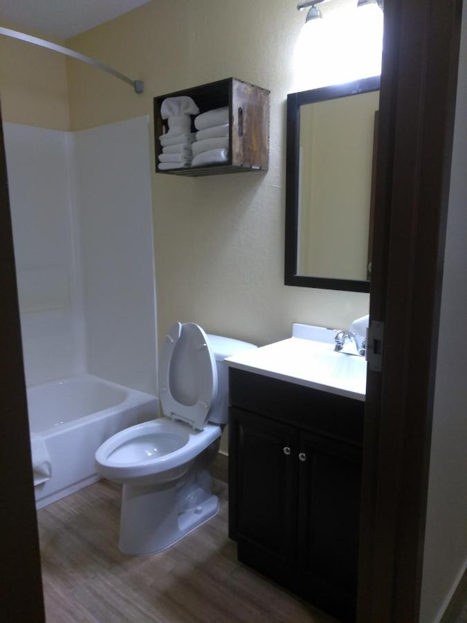 | Expo Inn