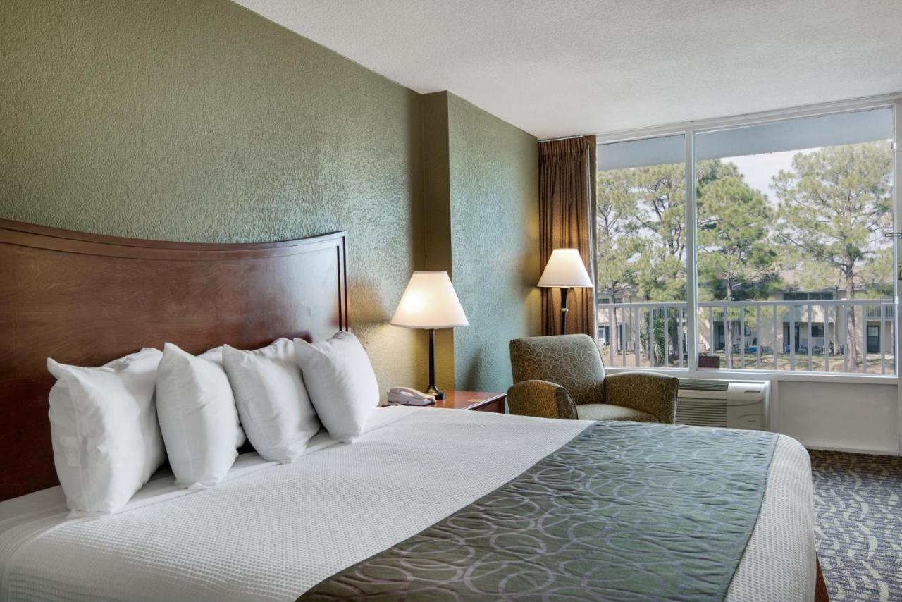 King Room Lagoon Facing at Baymont by Wyndham Panama City Beach