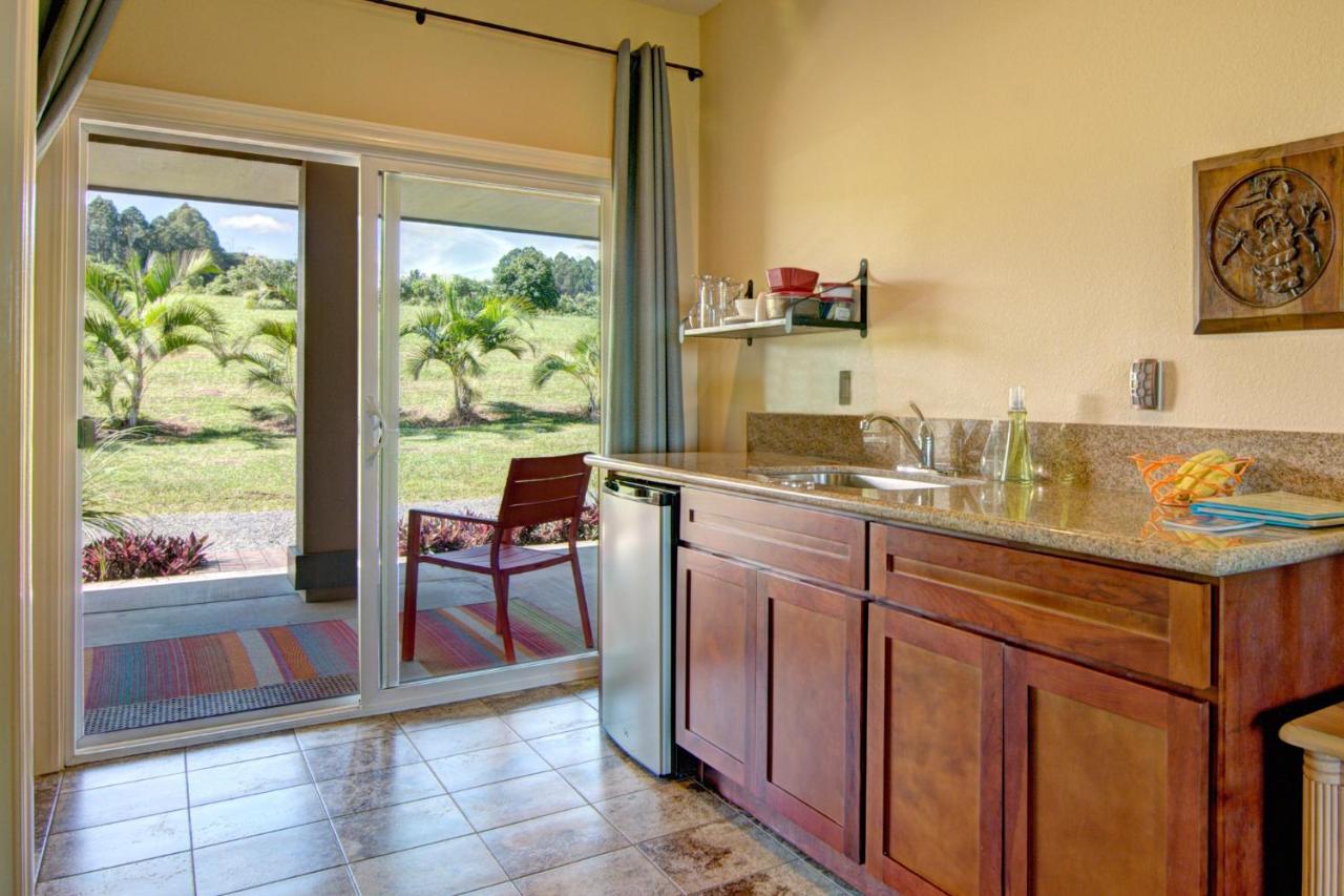 | Mahana House Country Inn