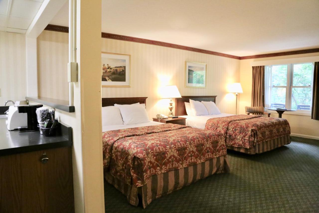 Mini Suite at Fairbanks Inn
