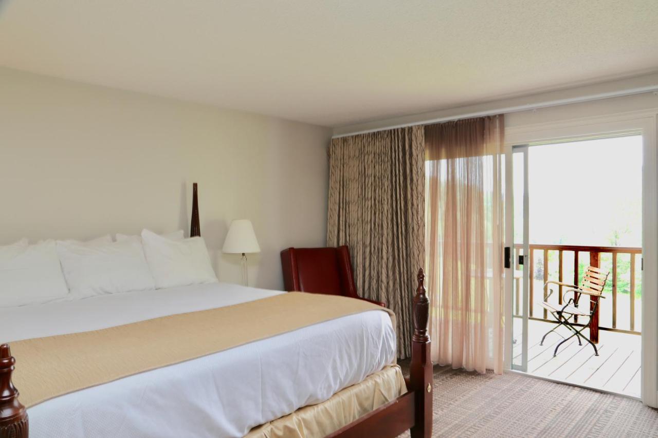 Mini Suite at Fairbanks Inn