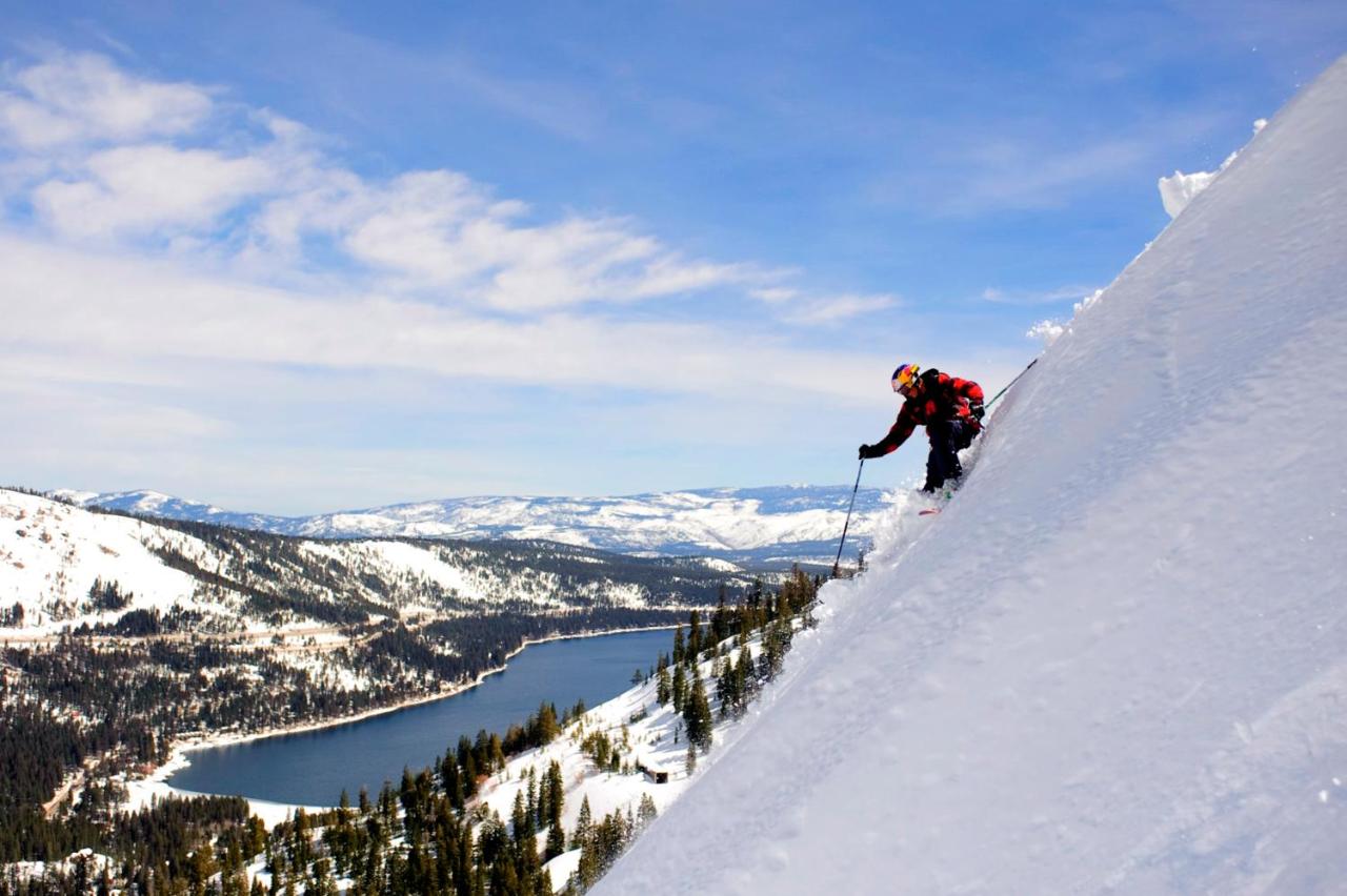 | Donner Lake Village