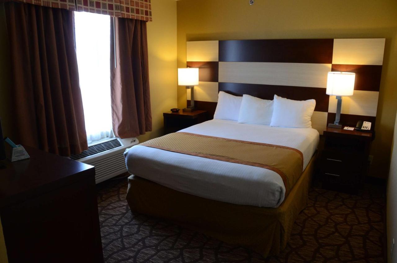  | Best Western Joliet Inn & Suites