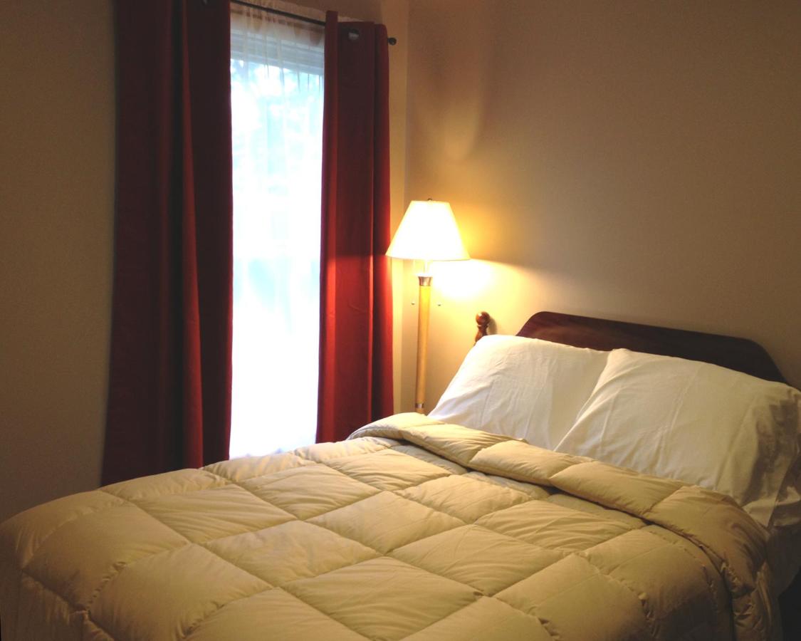  | Vinehurst Inn & Suites