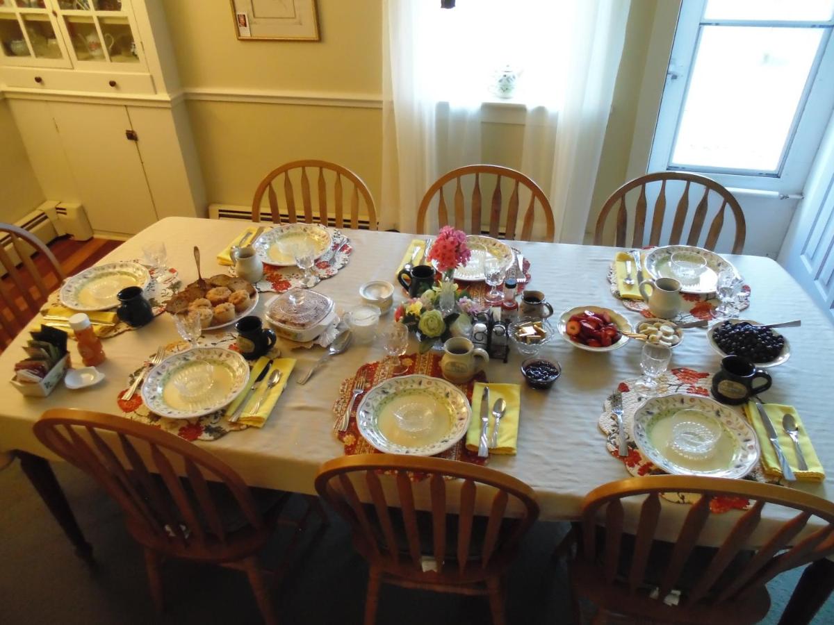 | The 1810 Juliand House Bed & Breakfast