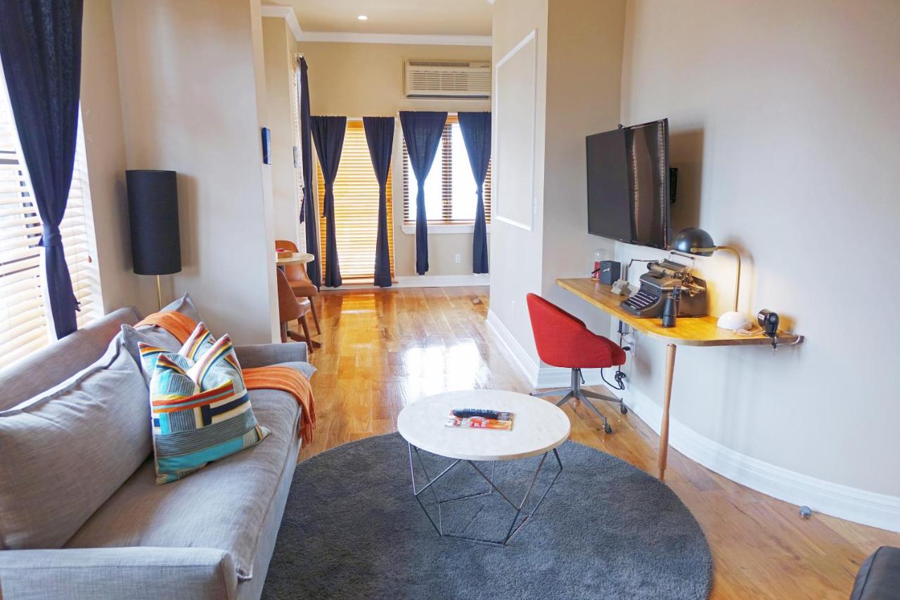 One-Bedroom Suite with Balcony & City View at The Box House Hotel